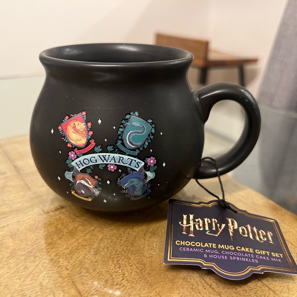 Harry Potter Hogwarts Black Calderon Mug